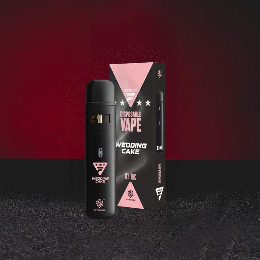 Kratom World Dispod THF Wedding Cake – prémiové THF vape pero s bohatou sladkou vůní Wedding Cake, povznášejícím energetickým sativa účinkem, čistou formulí a vysokým standardem kvality typickým pro Kratom World.