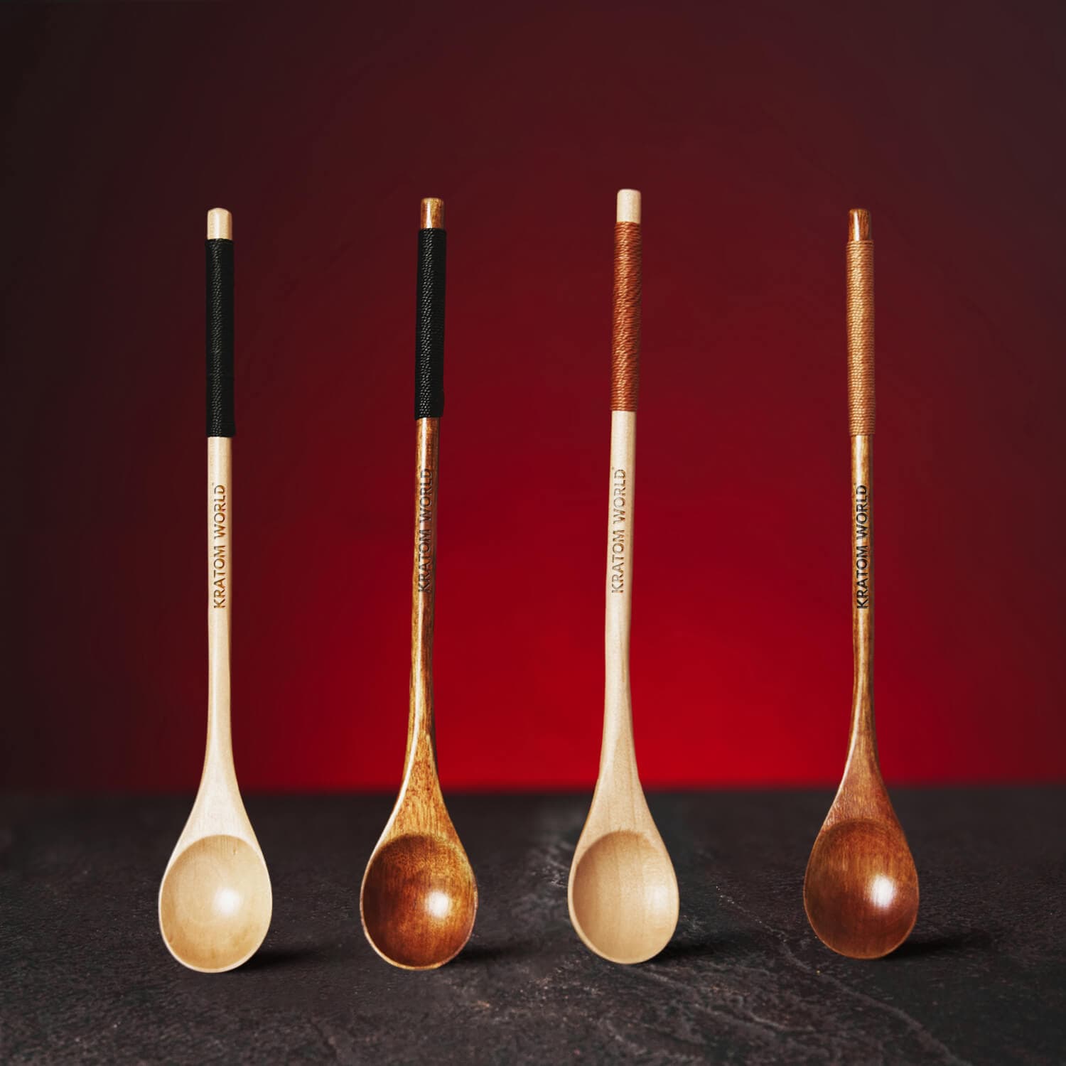 Kratom World lžička určená na nabírání kratomu Praha green white red gold červený bílý zlatý zelený maeng da skupinová fotka