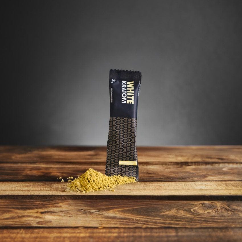 kratom world zelený bílý červený sáček red green white kratomworld prodej Kratom World White Pure Kratom 3g sáček – jemný prášek z Indonésie, praktické malé balení kratomu ze Západního Kalimantanu, kvalitní bílý kratom od značky Kratom World